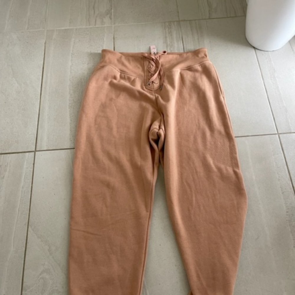 Victora Secret sweatpants Brand New with tag size XXLcotton Pink/peach